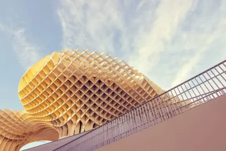 immagine di un'architettura di un'archistar famosa per la quale forniamo assistenza informatica a milano
